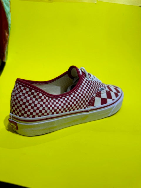 Vans Authentic Red white chequered Size 8.5 Happy Skate